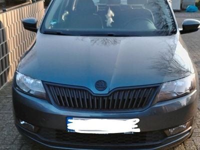 Grau Gebraucht 2019 Skoda Rapid Active Limousine | 10.400 € (Fairer Preis)