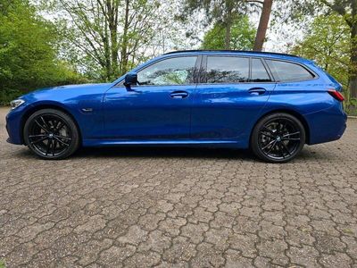 gebraucht BMW 330e M Paket AHK HUD PANO ACC Garantie