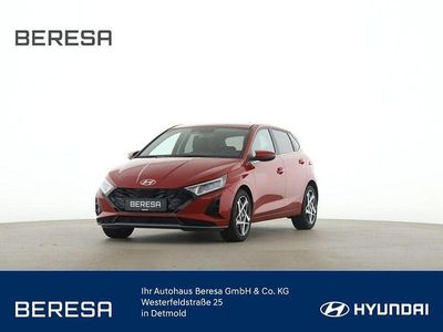 Ny Hyundai i20 Trend 101 HK (74 kW) 2025 Svart Sedan