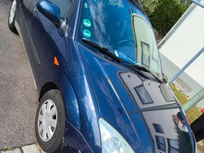 Gebraucht Ford Focus 111 PS (81 kW) 2003 Blau Kombi