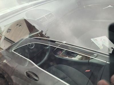 Mercedes E200