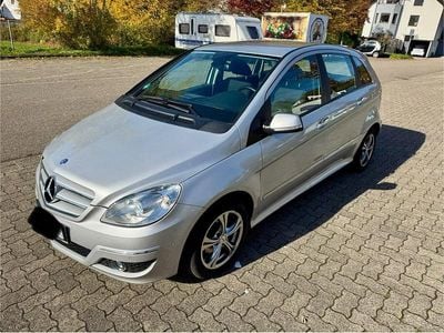 Mercedes B180