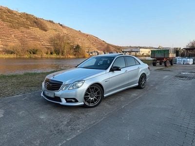 Usata Mercedes E500 388 CV (285 kW) 2009 Argento Berlina