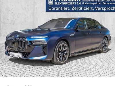 BMW M760e