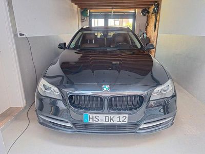 Usata BMW 530 Luxury Line 258 CV (189 kW) 2013 Nero Station wagon