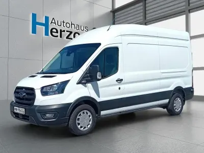 Gebraucht Ford Transit Trend 131 PS (96 kW) 2024 Frozen white Van