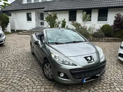Gebraucht Peugeot 207 CC Roland Garros 120 PS (88 kW) 2011 Grau Cabrio