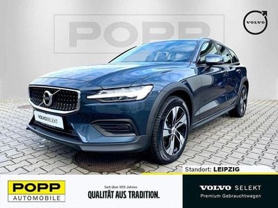 Gebraucht Volvo V60 CC 197 PS (144 kW) 2022 Blau Kombi