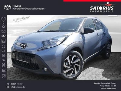Neu Toyota Aygo X 72 PS (52 kW) 2025 Grau SUV