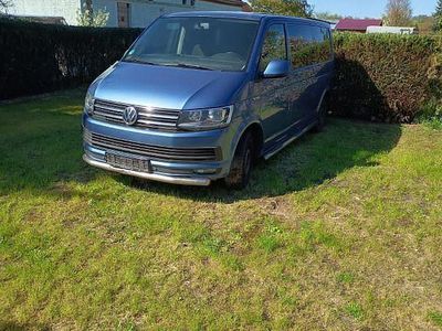 Usata VW Caravelle 150 CV (110 kW) 2016 Blu Furgone