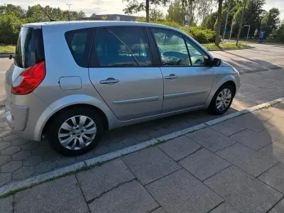 Gebraucht Renault Scénic II 131 PS (96 kW) 2008 Silber Van / Kleinbus