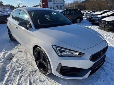 Weiß Gebraucht 2023 Cupra Leon Limousine | 24.780 € (Guter Preis)