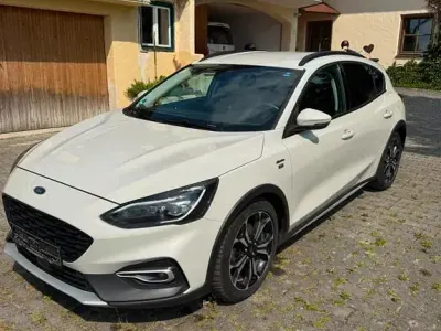 Gebraucht Ford Focus Active 150 PS (110 kW) 2020 Weiß Limousine