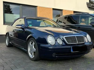 Gebraucht Mercedes CLK230 AMG 193 PS (141 kW) 2000 Blau Cabrio