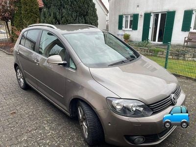Gebraucht VW Golf Plus Cross Life 122 PS (89 kW) 2013 Gold Van / Kleinbus