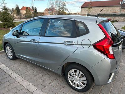 Begagnad Honda Jazz Trend 101 HK (74 kW) 2017 Silver Halvkombi