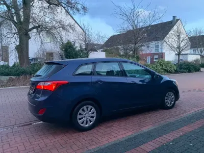 Gebraucht Hyundai i30 110 PS (80 kW) 2017 Limousine
