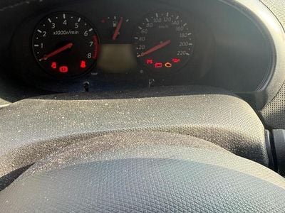 Gebraucht Nissan Micra 65 PS (47 kW) 2008 Rot Limousine