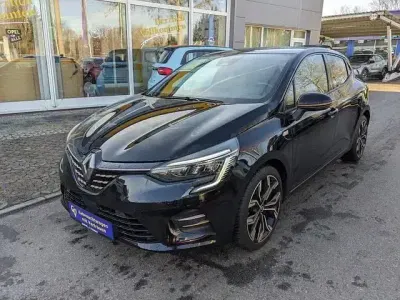 Gebraucht Renault Clio 91 PS (66 kW) 2022 Sternenschwarz (metallic) Kleinwagen
