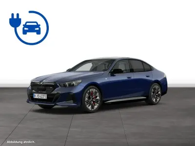 Gebraucht BMW i5 Sport Line 442 kW (601 PS) 2025 Blau Limousine