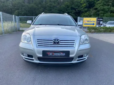 Gebraucht Toyota Avensis Travel 129 PS (94 kW) 2005 Silber Kombi