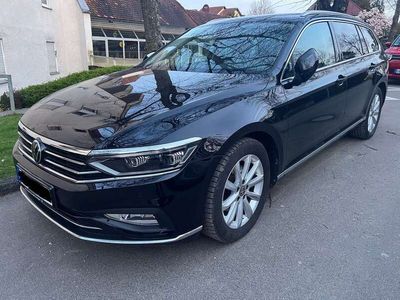 gebraucht VW Passat Passat VariantVariant 2.0 TDI SCR DSG Elegance