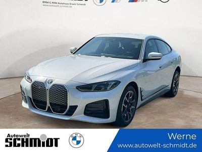 Second-hand BMW i4 M Sport 250 kW (340 CP) 2025 Verde Berlinǎ