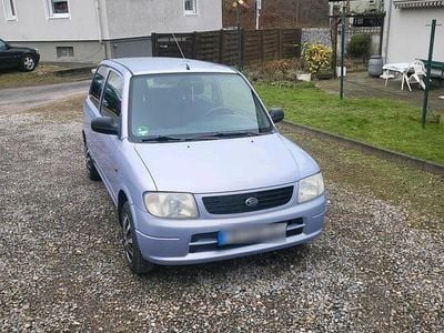 Gebraucht Daihatsu Cuore 56 PS (41 kW) 2003 Violet Kleinwagen
