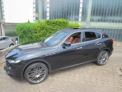 Gebraucht Maserati Levante 275 PS (202 kW) 2018 Schwarz SUV