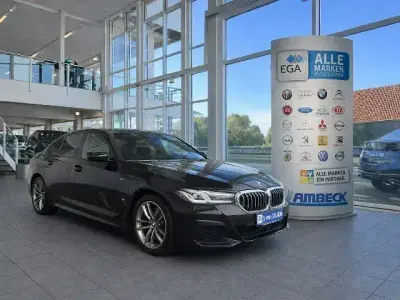 Gebraucht BMW 520 M Sport 190 PS (139 kW) 2021 Black sapphire metallic Limousine
