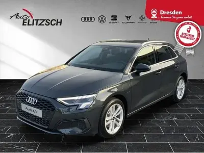 Gebraucht Audi A3 150 PS (110 kW) 2025 Grau Limousine