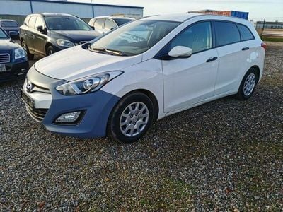 Gebraucht Hyundai i30 99 PS (72 kW) 2013 Weiß Kombi