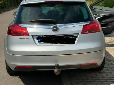Gebraucht Opel Insignia 110 PS (80 kW) 2011 Silber Kombi