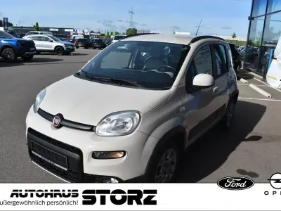 Gebraucht Fiat Panda 4x4 Rock 86 PS (63 kW) 2015 Beige Kleinwagen