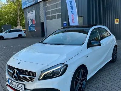 Używany Mercedes A250 AMG 218 KM (160 kW) 2017 Biały Hatchback