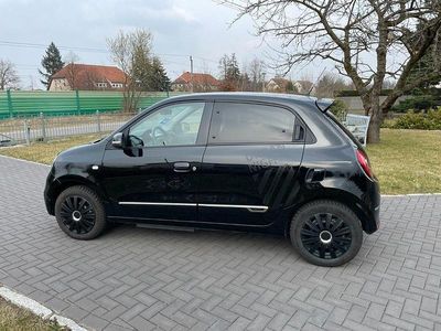 Second-hand Renault Twingo Urban Night 60 kW (82 CP) 2021 Negru Hatchback