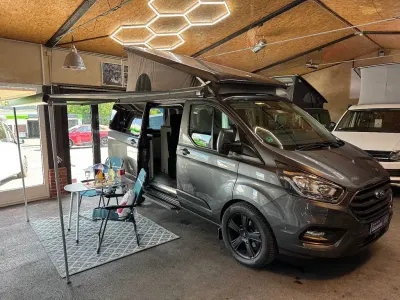 Używany Ford Transit Nugget 131 KM (96 kW) 2020 Szary Sedan/Limuzyna