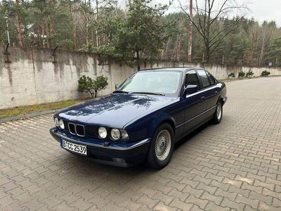 Second-hand BMW 535 211 CP (155 kW) 1992 Albastru Berlinǎ