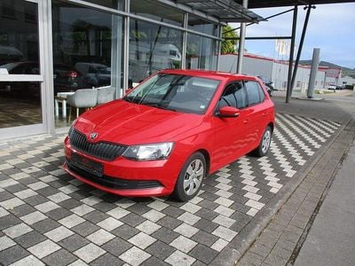 Rot Gebraucht 2017 Skoda Fabia Cool Edition Kleinwagen | 3.900 € (Guter Preis)