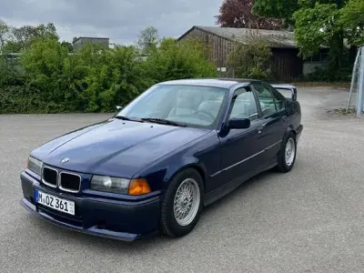 Gebraucht BMW 320 M Sport 150 PS (110 kW) 1995 Blau Limousine