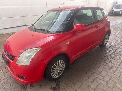 Gebraucht Suzuki Swift Club 92 PS (67 kW) 2007 Rot Kleinwagen