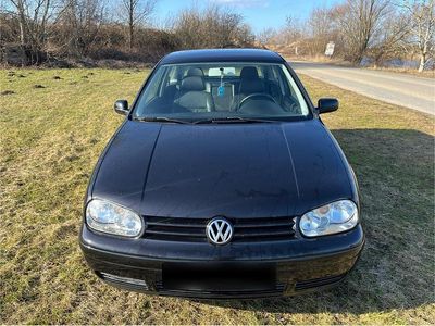 Gebraucht VW Golf IV 115 PS (84 kW) 2001 Schwarz Kleinwagen
