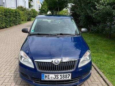 Gebraucht Skoda Fabia Ambition 60 PS (44 kW) 2013 Blau Limousine