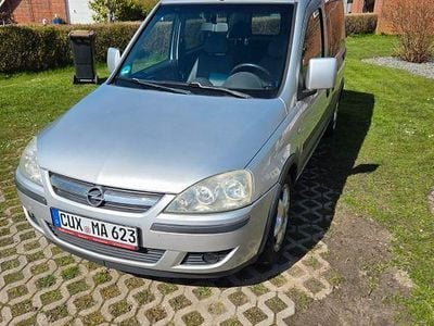 Usata Opel Combo Edition 90 CV (66 kW) 2011 Argento Monovolume