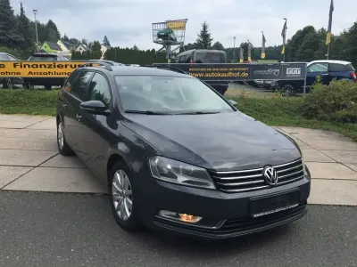 Gebraucht VW Passat Trendline 140 PS (102 kW) 2013 Grau Kombi