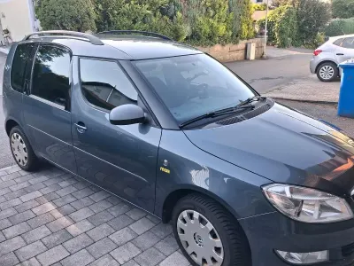 Gebraucht Skoda Roomster Fresh 105 PS (77 kW) 2014 Grau Van / Kleinbus