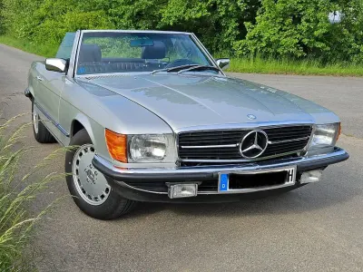 Gebraucht Mercedes SL500 231 PS (169 kW) 1985 Silber Cabrio