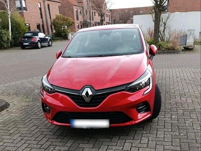 Gebraucht Renault Clio V Intens 92 PS (67 kW) 2022 Rot Limousine