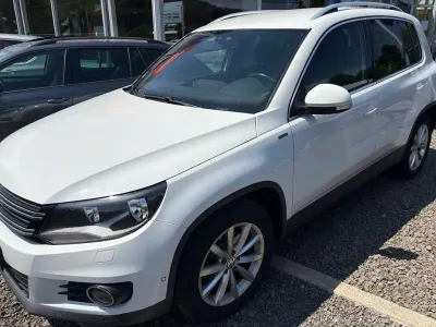 Gebraucht VW Tiguan LOUNGE 160 PS (117 kW) 2015 Weiß SUV