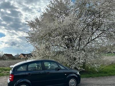 Second-hand Audi A2 75 CP (55 kW) 2002 Negru Hatchback